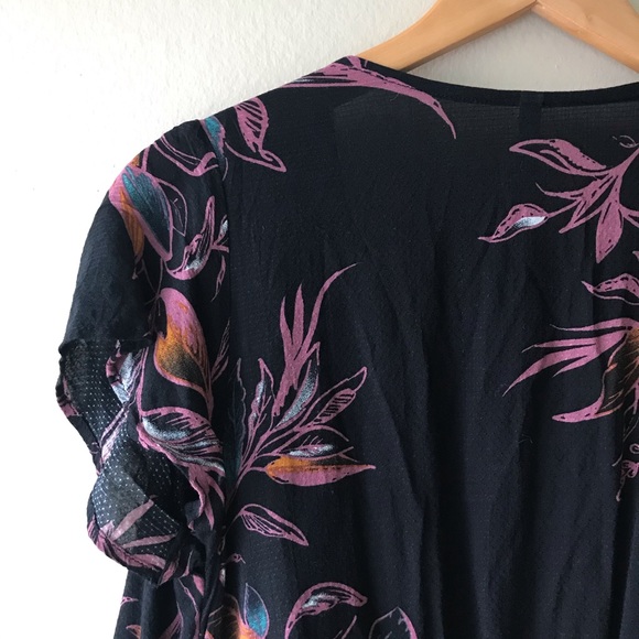 Xhilaration Black Short Sleeve Floral Wrap Top - Picture 8 of 12